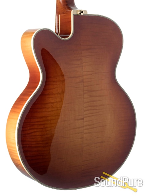 Benedetto Custom 7-String Archtop Guitar #40197 - Used — image 2