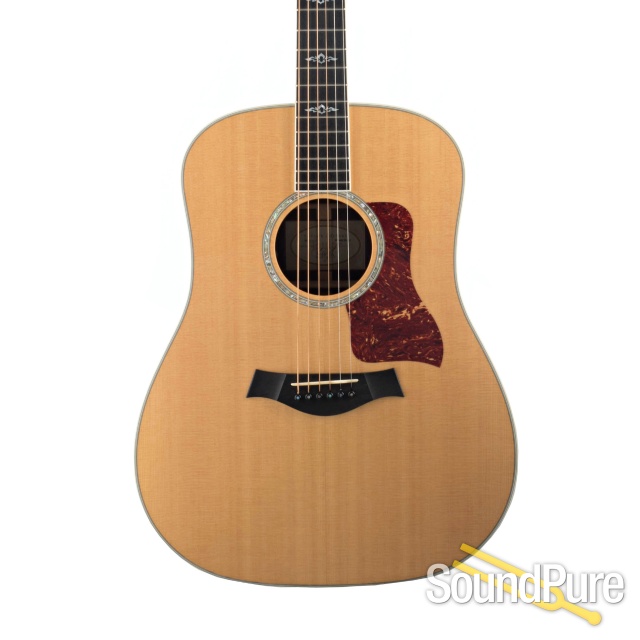 Taylor 810 Sitka/Rosewood Guitar #20040120143 - Used — image 1