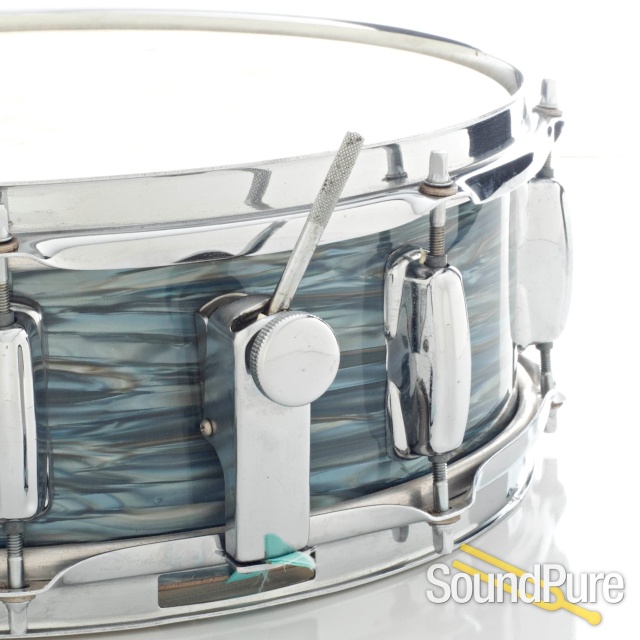 Majestic 4pc 1960s De Luxe Vintage Drum Set - Aqua Strata — image 13