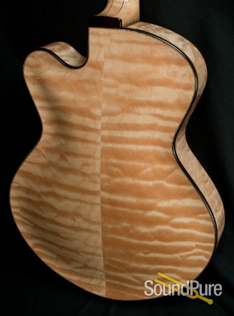 Tom Bills Natura Deluxe 16" Archtop Guitar — image 15