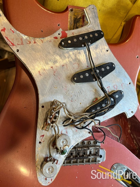1962 Fender Stratocaster Electric Guitar #86656 - Used — image 12