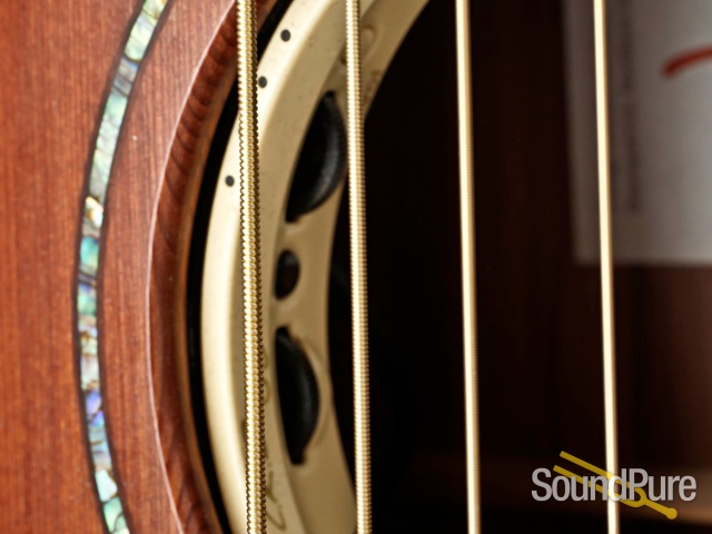 Lowden Wee Lowden Redwood/Rosewood Fan Fret #20420 - Used — image 3