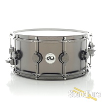 DW 6.5x14 Collectors Black Satin over Brass Snare Drum-Black DW 6.5x14 Collectors Black Satin over Brass Snare Drum-Black