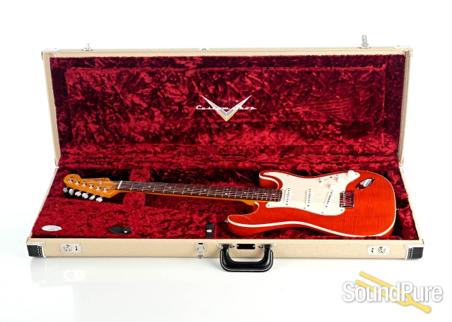 Fender CS Custom Deluxe Stratocaster Guitar #CS150990 - Used — image 4