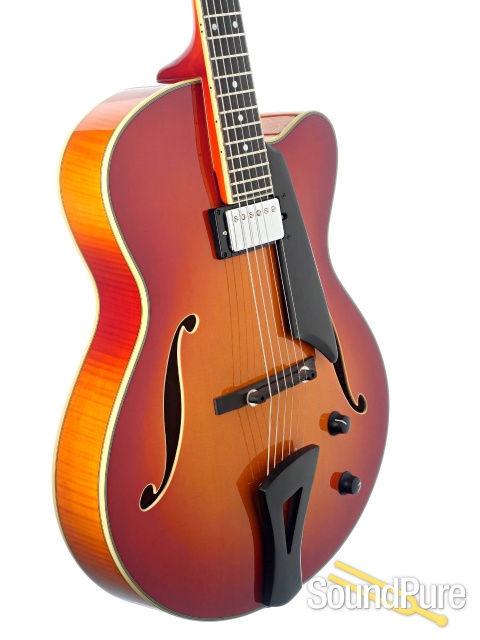 Comins GCS-16-1 Violin Burst Archtop Guitar #118126 - Used — image 5