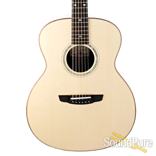 Goodall Concert Jumbo Spruce/EIR Acoustic Guitar #RCJ7011 — image 1