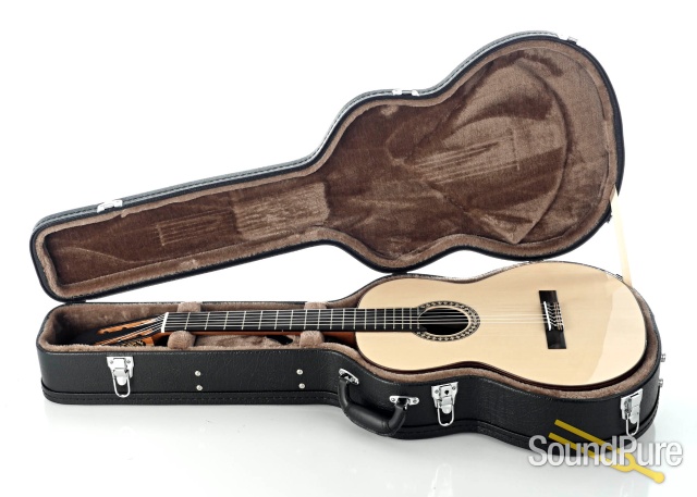 Kremona Romida Spruce/Rosewood Nylon Guitar #44-005-3-01 — image 5
