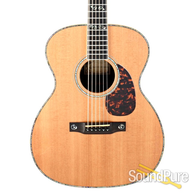 Larrivee OM-10 Acoustic Guitar #101275 - Used — image 1