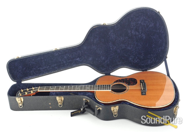 Larrivee OM-10 Acoustic Guitar #101275 - Used — image 5