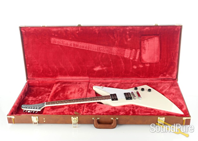 Gibson USA '70s Reissue Explorer Guitar #207900144 - Used — image 4