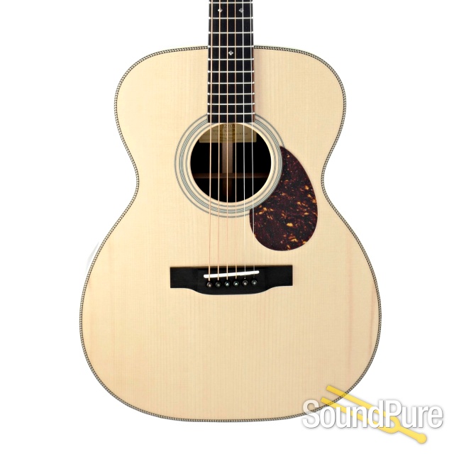 Eastman E20OM Adirondack/Rosewood Acoustic #M2123718 — image 1