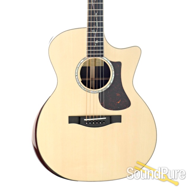 Eastman AC822CE Grand Auditorium Acoustic/Electric #M2201926 — image 1