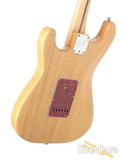 1992 Fender Deluxe Plus Stratocaster Guitar #N1062544 - Used — image 2