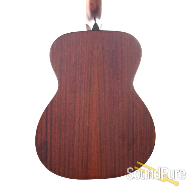Eastman E2OM Cedar/Sapele Acoustic #M2200148 — image 2