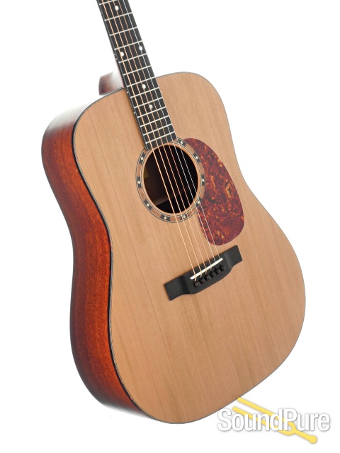 Eastman E2D Cedar/Sapele Dreadnought #M2208125 — image 2