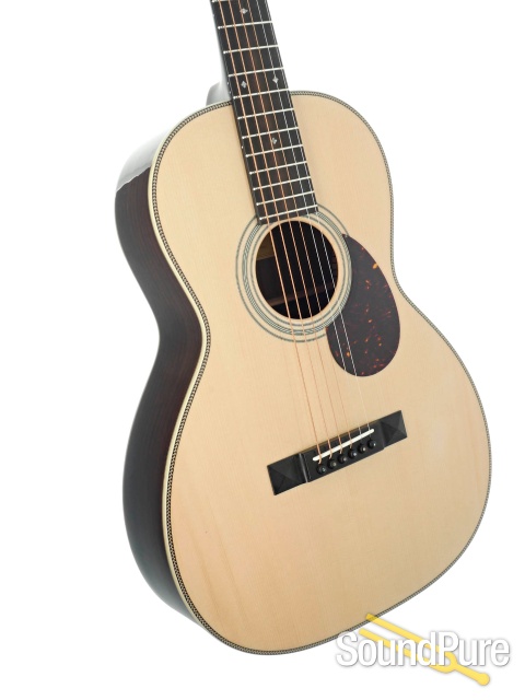 Eastman E20OO Adirondack/Rosewood Acoustic #M2200842 — image 2