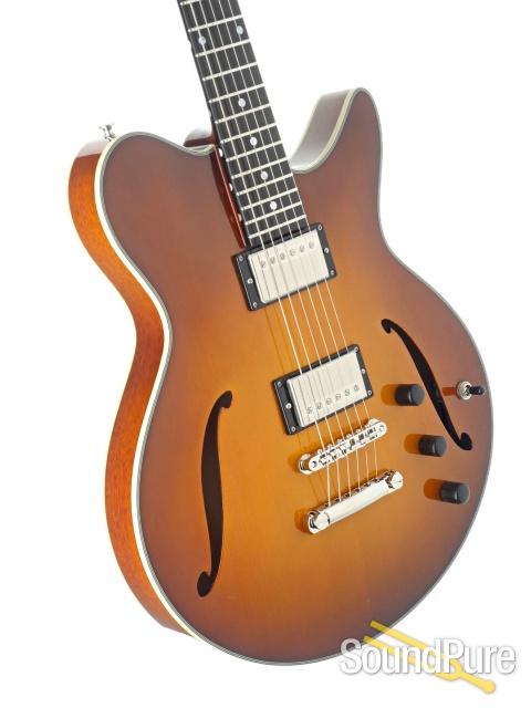 Eastman Romeo Semi-Hollow Electric Guitar #P2200957 — image 2