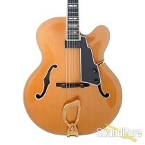 Guild / Benedetto Johnny Smith Artist Award #20000062 - Used Guild / Benedetto Johnny Smith Artist Award #20000062 - Used