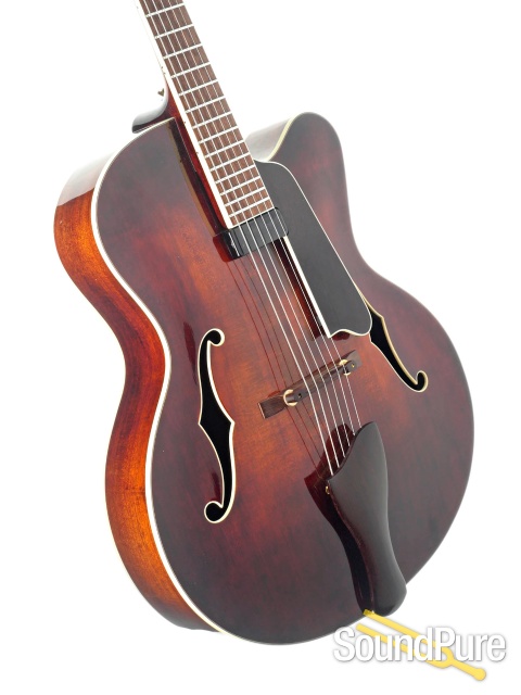 Eastman AR610CE Spruce/Mahogany Archtop #6587 - Used — image 3