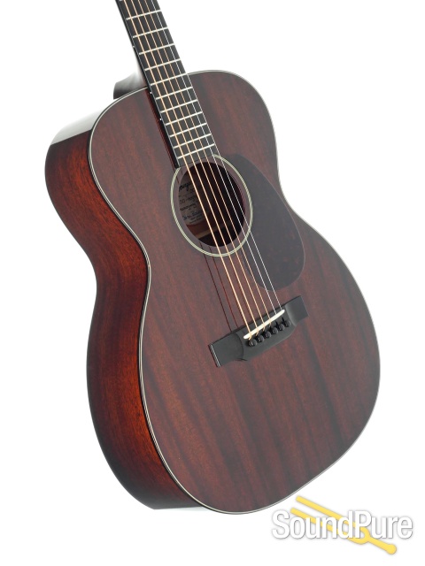Bourgeois 00 Mahogany Acoustic Guitar #009020 - Used — image 3