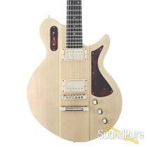 Eastman Juliet Pomona Blonde Electric Guitar #P2201608 Eastman Juliet Pomona Blonde Electric Guitar #P2201608