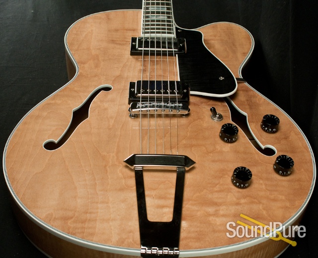 Heritage H550 Archtop Guitar - MINT — image 3