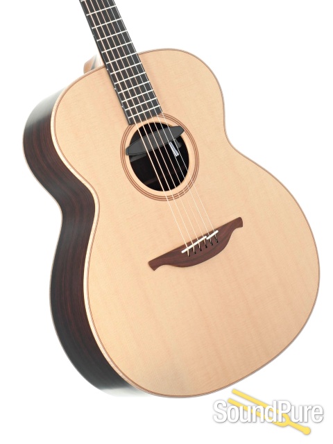 Lowden 0-32 Sitka/EIR Grand Concert Guitar #24555 - Used — image 3