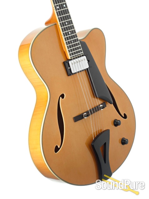 Comins GCS-16-1 Vintage Blonde Archtop Guitar #118188 — image 2