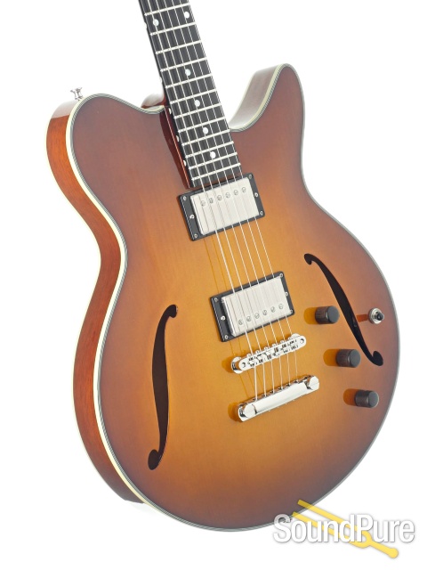 Eastman Romeo Semi-Hollow Electric Guitar #P2200965 — image 2