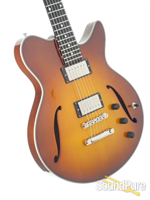 Eastman Romeo Semi-Hollow Electric Guitar #P2201264 — image 2