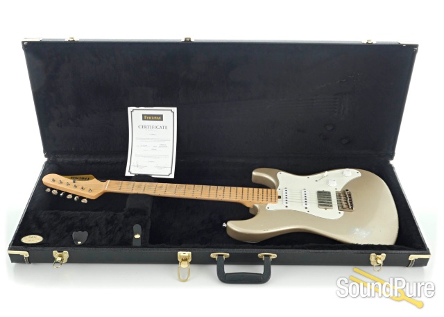 Friedman Vintage S Antique Silver Guitar #1018-881 - Used — image 5