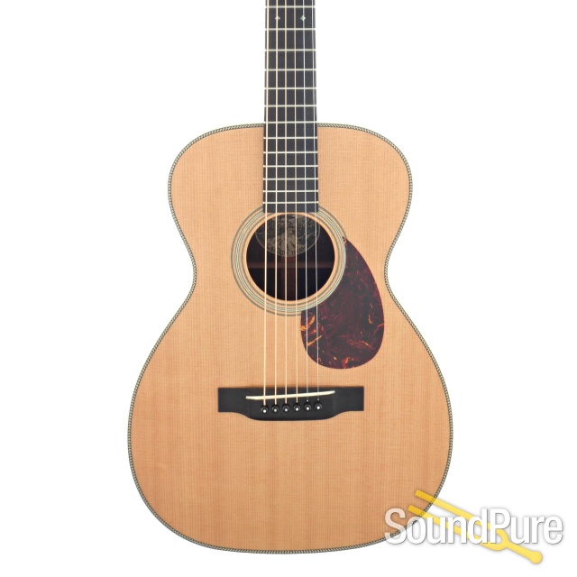 Collings 02H 14 Fret Acoustic Guitar #18997 - Used — image 1