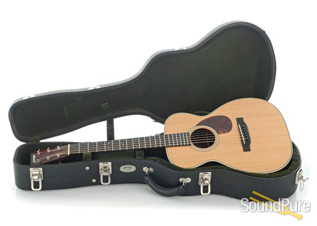 Collings 02H 14 Fret Acoustic Guitar #18997 - Used — image 5