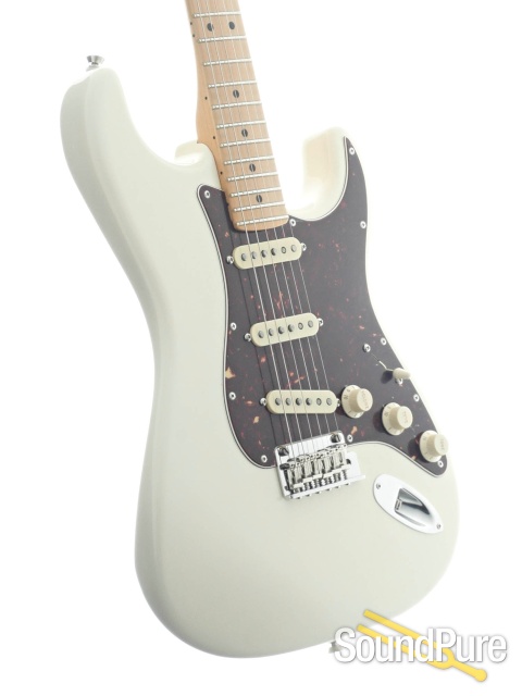 Fender Am Pro II Olympic White Strat #US210105908 - Used — image 2