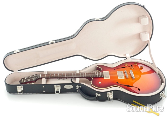 Collings SoCo 16 LC Semi-Hollow Guitar #12037 - Used — image 2