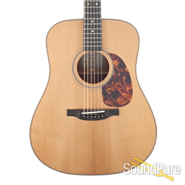 Boucher SG-42-V Adirondack/Mahogany Guitar #MY-1212-D - Used — image 1