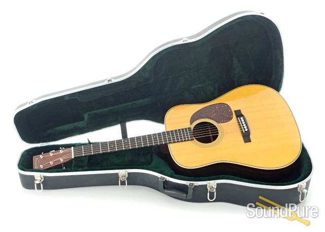 Martin HD-28 Sitka/Rosewood Acoustic Guitar #2479124 - Used — image 5
