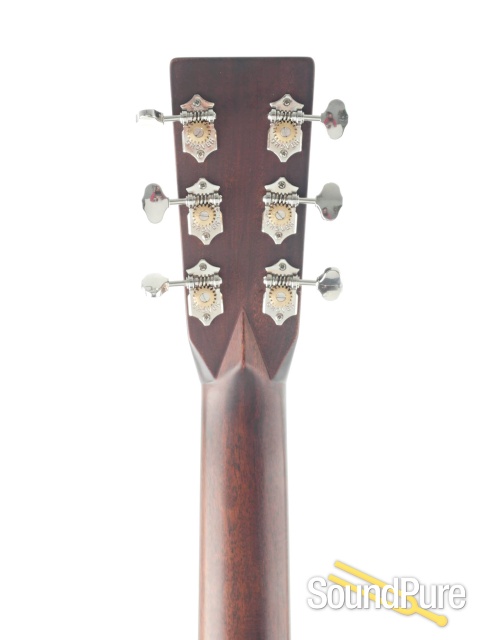 Martin HD-28 Sitka/Rosewood Acoustic Guitar #2479124 - Used — image 6