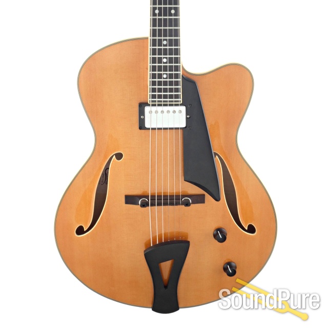Comins GCS-16-1 Blonde Archtop Guitar #118086 - Used — image 1