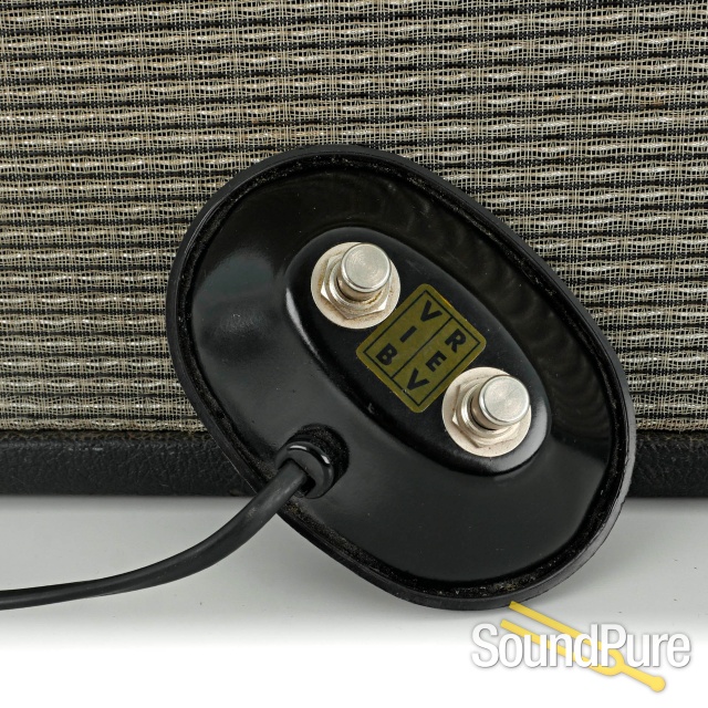 1965 Fender Super Reverb Guitar Combo Amplifier - Used — image 2