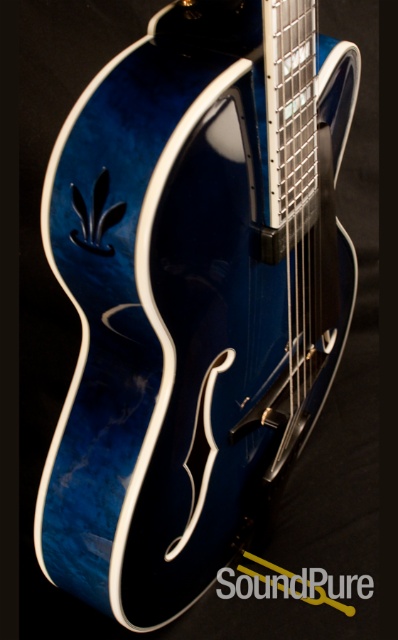 Buscarino Monarch Archtop Guitar - USED — image 1