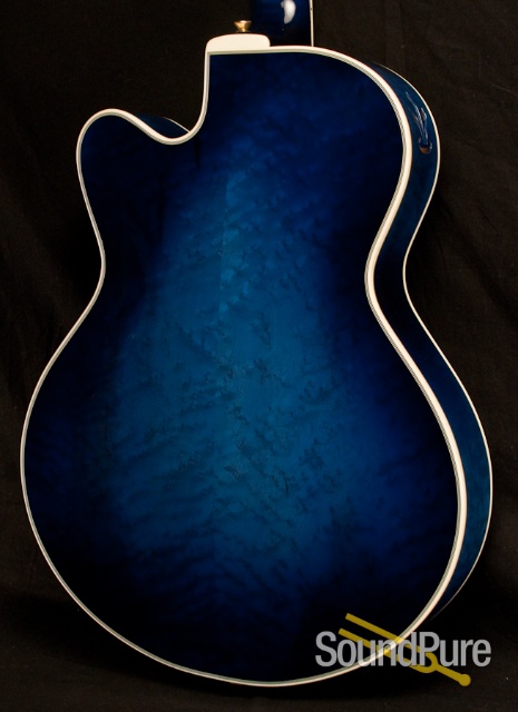 Buscarino Monarch Archtop Guitar - USED — image 9