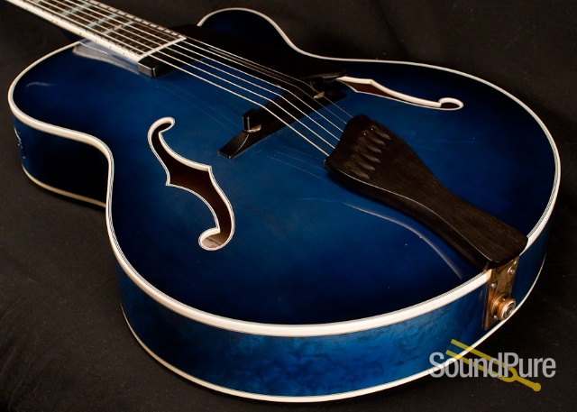 Buscarino Monarch Archtop Guitar - USED — image 11