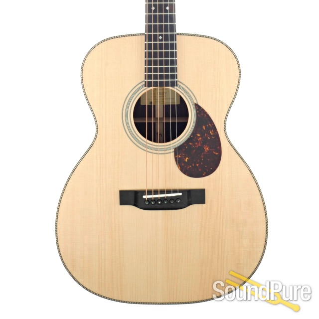 Eastman E20OM Adirondack/Rosewood Acoustic #M2143856 — image 1