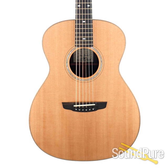Goodall Grand Concert Acoustic Guitar #RGC6650 - Used — image 1