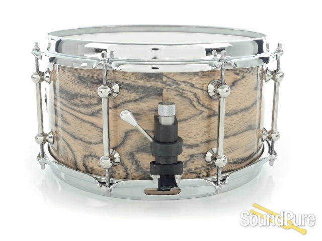 Metro 6.75x13 Tasmanian Blackbutt Ply Snare Snow Leopard — image 2
