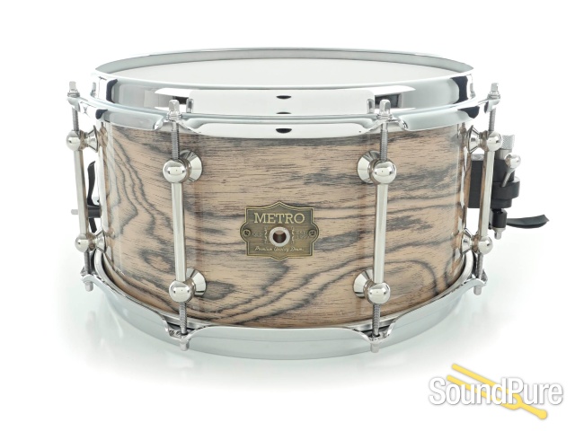 Metro 6.75x13 Tasmanian Blackbutt Ply Snare Snow Leopard — image 1