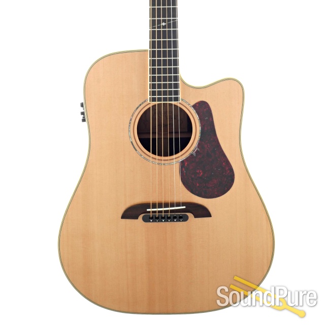 Alvarez Yairi DYM95C Acoustic Guitar #71511 - Used — image 1