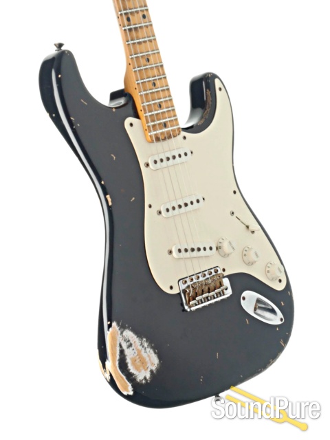 Fender '57 Relic Stratocaster NAMM Guitar #R47221 - Used — image 2