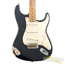 Fender '57 Relic Stratocaster NAMM Guitar #R47221 - Used Fender '57 Relic Stratocaster NAMM Guitar #R47221 - Used